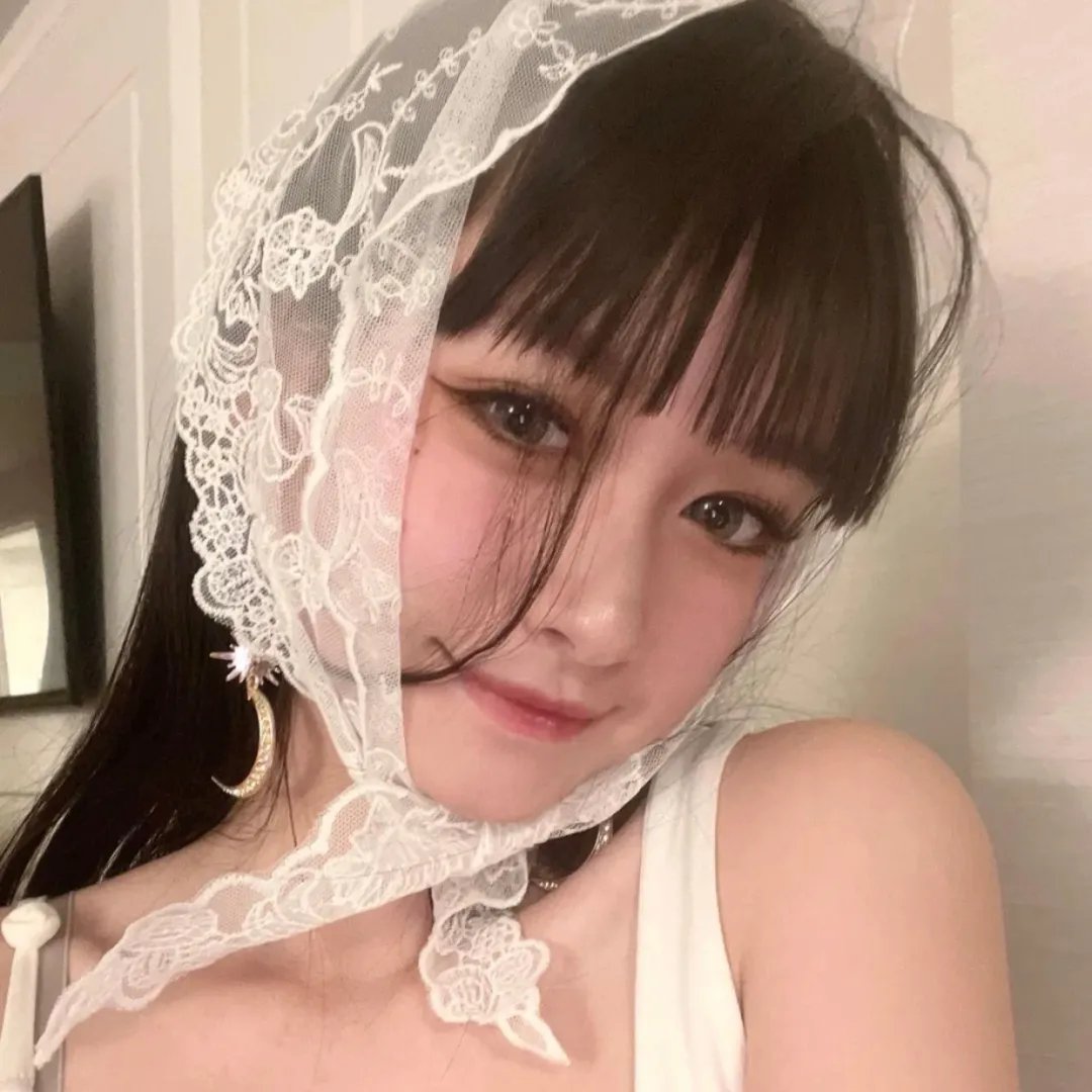 黑伞人